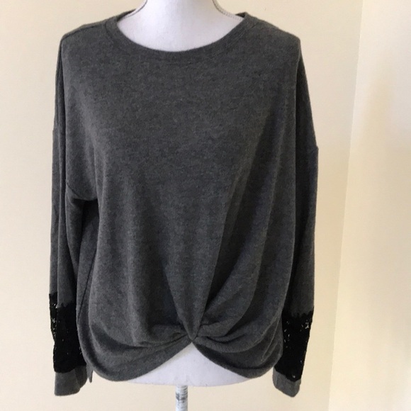 NWT! KAREN KANE twisted front lace sleeves sweater
